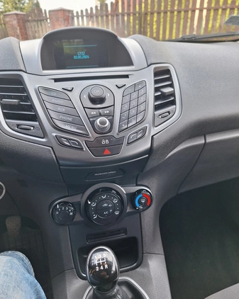 Ford Fiesta cena 23400 przebieg: 113000, rok produkcji 2014 z Izbica Kujawska małe 154